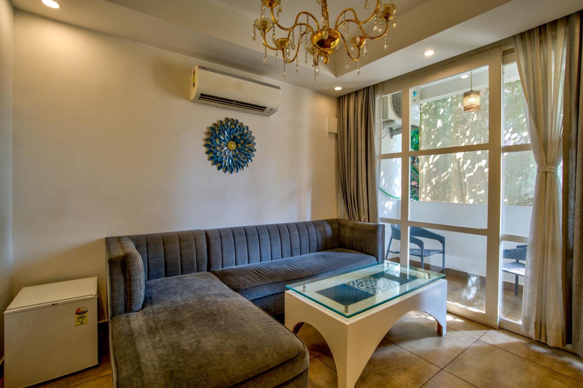 Hotel Pajaros Blu กาลังกูติ ภายนอก รูปภาพ
